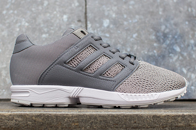 FIRST LOOK AT THE Adidas ORIGINALS ZX FLUX 2 0